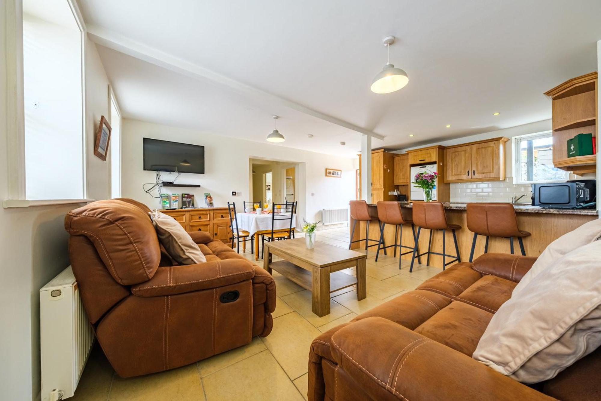 33A Steepleview Apartman Trim Kültér fotó